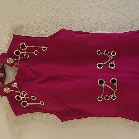 Fashion Nova Fuschia And Gold Chain Bodycon Dress Size M - Picture 2 of 7